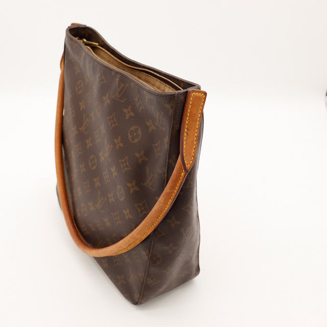 Louis Vuitton Looping GM vue côté anse vachette cuir assombri — AMANA Vintage