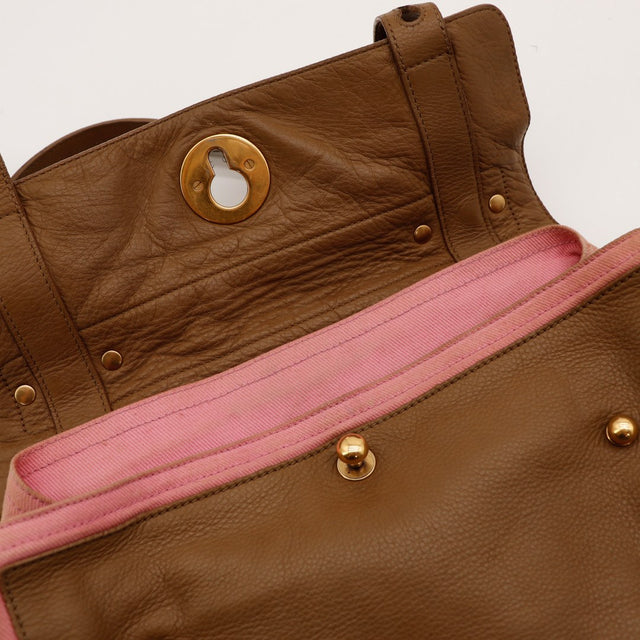Intérieur sac Yves Saint Laurent Muse doublure rose avec étiquette — AMANA Vintage