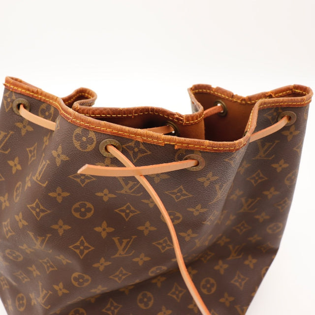 Détail de la bordure supérieure Louis Vuitton Noé Toile Monogramme occasion authentique — AMANA Vintage