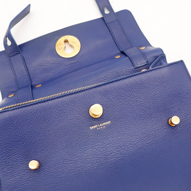 Détail fermoir tournant doré Saint Laurent Muse Two — AMANA Vintage