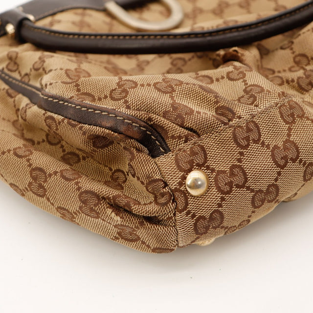 Détail coin inférieur cuir Gucci Tote Bag usure visible occasion — AMANA Vintage