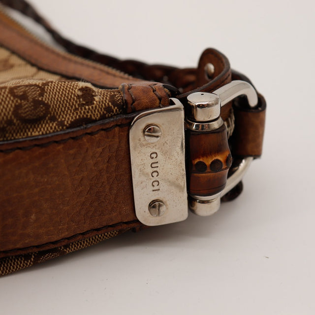 Détail canvas GG Gucci Hobo Bambou pli usure — AMANA Vintage