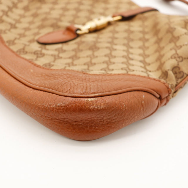 Détail coin inférieur Gucci New Jackie usure cuir — AMANA Vintage