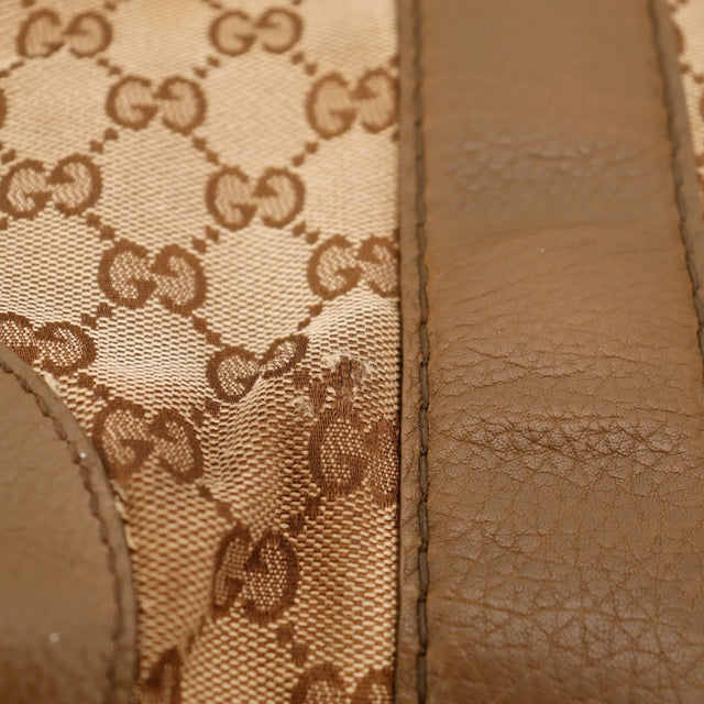 Détail gros plan frottement canvas Tote Bag Bamboo Gucci — AMANA Vintage