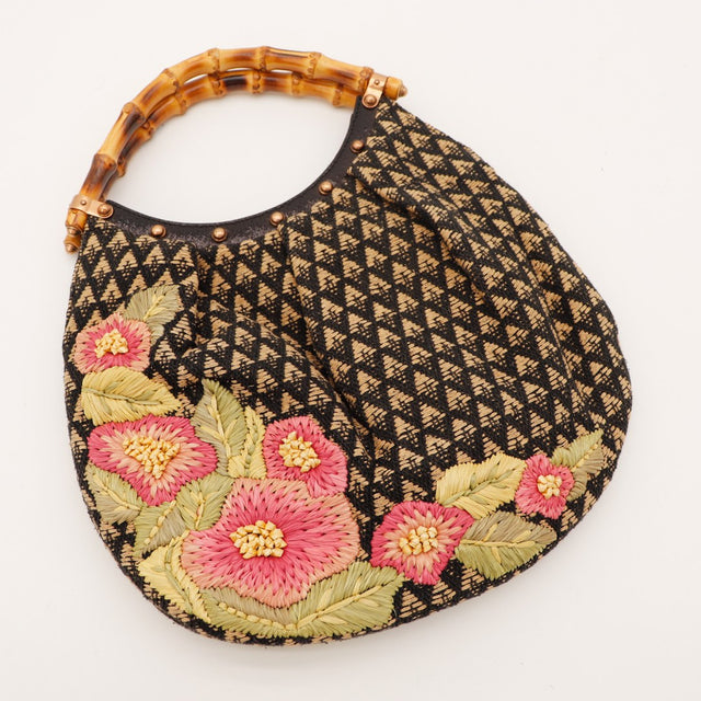 Vue à plat sac Gucci Hobo Bambou broderie florale détail — AMANA Vintage