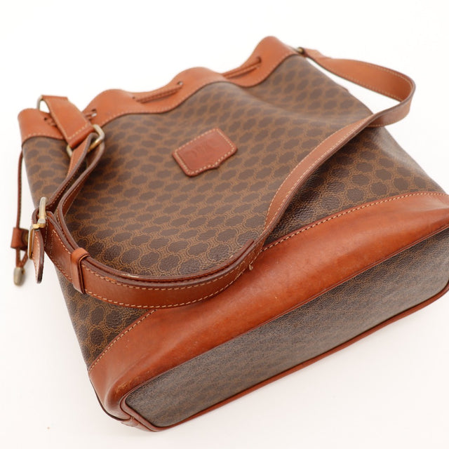 Vue du dessus sac ouvert Céline Macadam cordelette de serrage cuir — AMANA Vintage