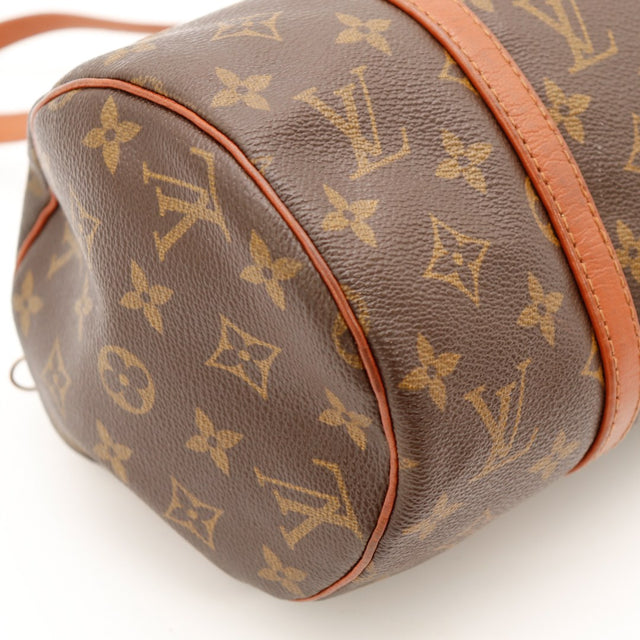 Détail extrémité opposée Louis Vuitton Papillon 30 légers frottements — AMANA Vintage