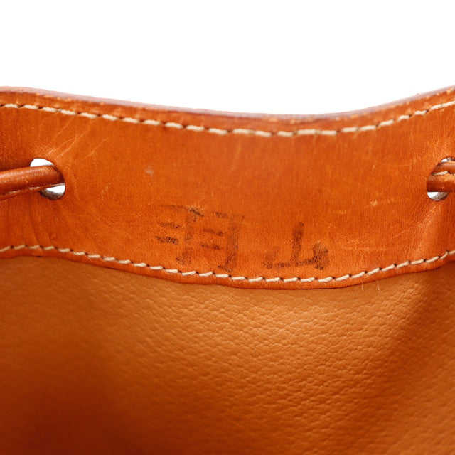 Intérieur cuir sac seau Celine Macadam avec étiquette Celine Paris Made in Italy — AMANA Vintage
