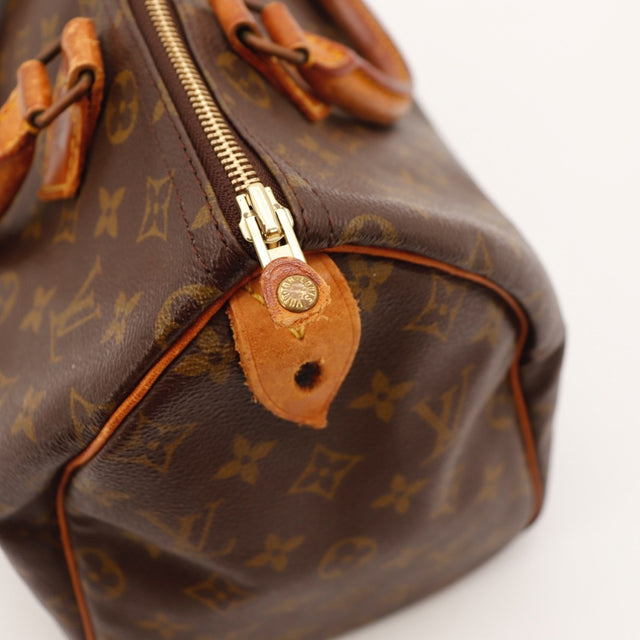 Vue de côté Louis Vuitton Speedy 30 toile Monogram marron — AMANA Vintage
