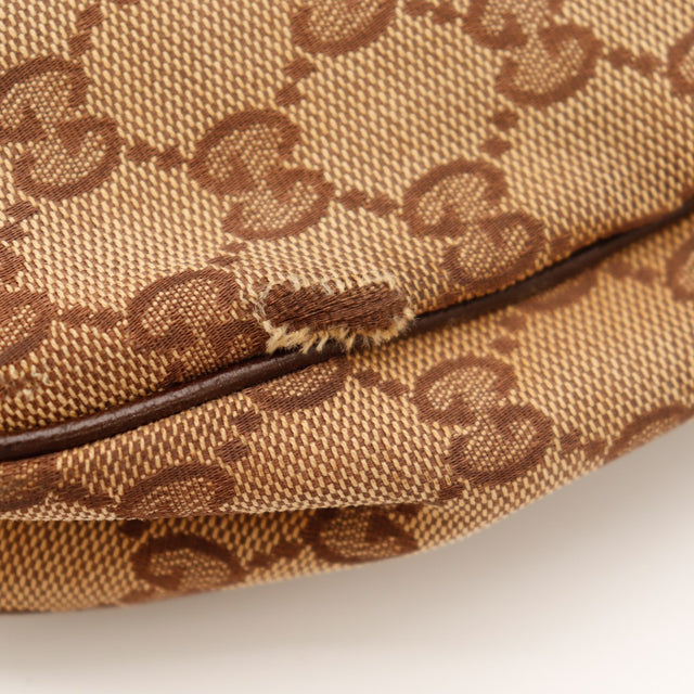 Détail coin inférieur Hobo Web Gucci effilochage canvas occasion — AMANA Vintage