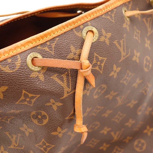 Coins et bordures vachette Louis Vuitton Noé GM occasion authentique — AMANA Vintage