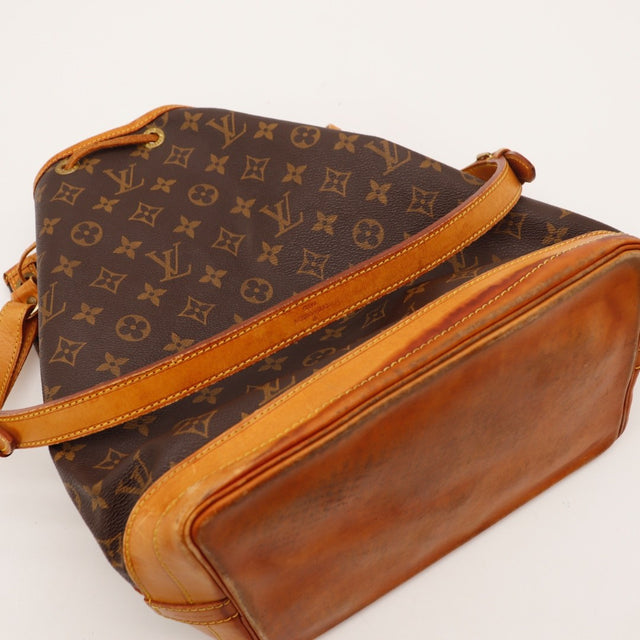 Coins avec frottements Louis Vuitton Noé GM toile Monogram — AMANA Vintage