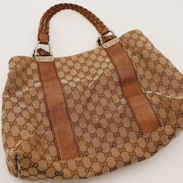 Détail anses tressées Tote Bag Bambou Gucci embout bambou fermoir argenté — AMANA Vintage