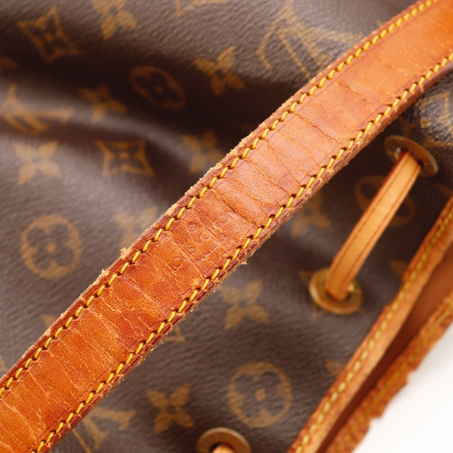 Vue d'ensemble sac Louis Vuitton Noé GM toile Monogram occasion authentique — AMANA Vintage