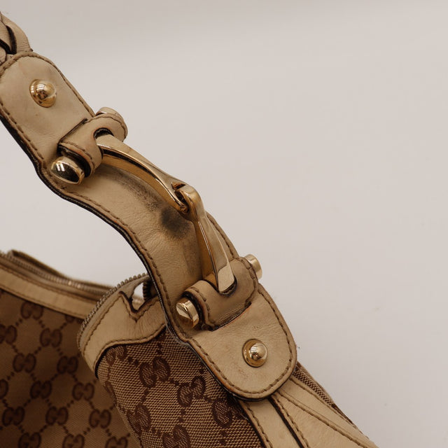 Détail fermoir Horsebit doré Hobo Gucci cuir ivoire attaches — AMANA Vintage