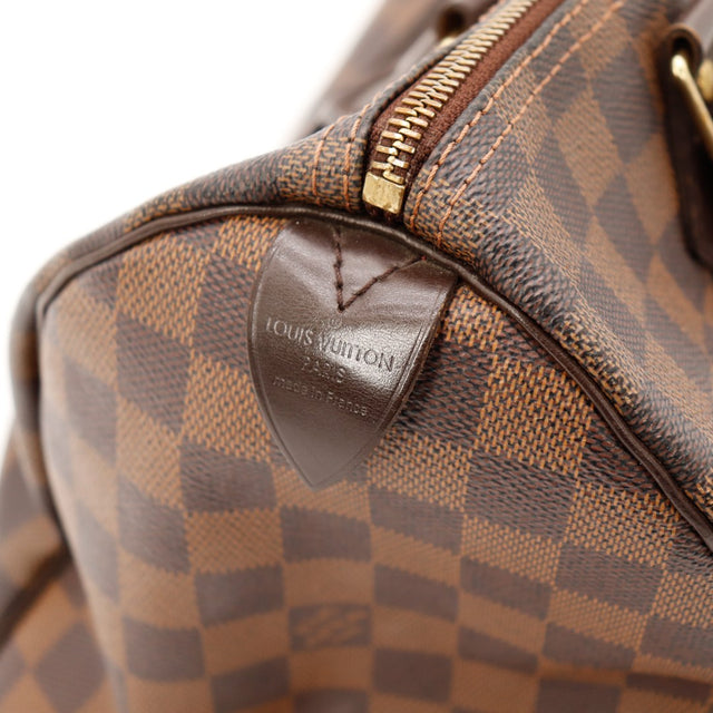 Détail coin inférieur Louis Vuitton Speedy 30 Damier Ebène occasion — AMANA Vintage