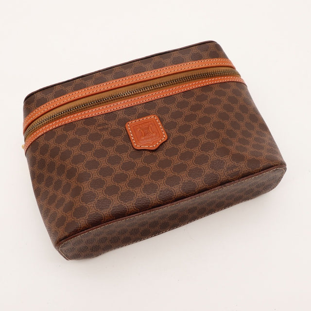 Estampille CELINE PARIS MADE IN ITALY Vanity Macadam — AMANA Vintage