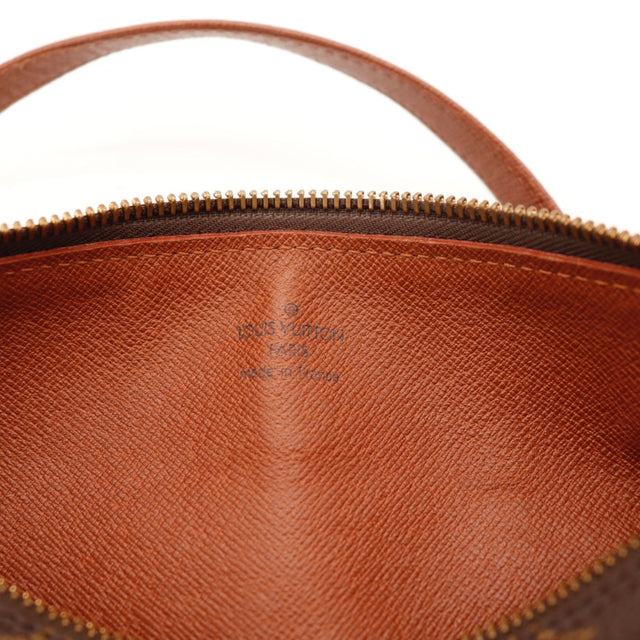 Détail bordures et passepoil Louis Vuitton Papillon 26 — AMANA Vintage