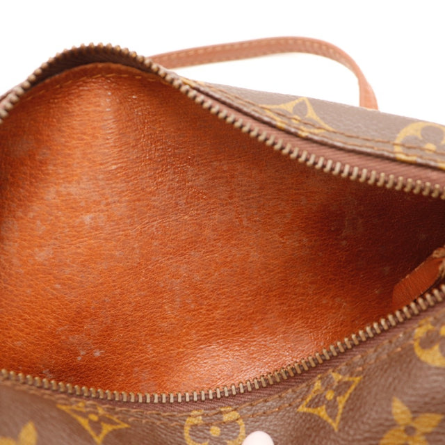 Detail passants de sangle Louis Vuitton Papillon 26 Monogram — AMANA Vintage