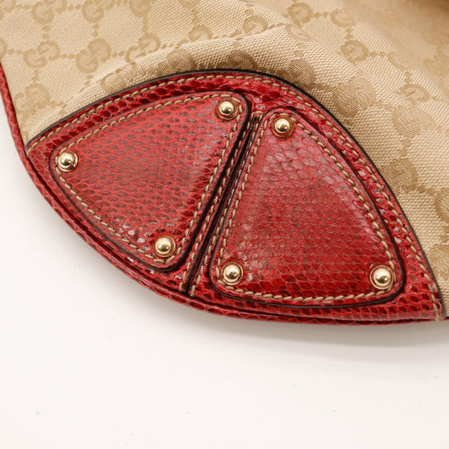 Detail coin python rouge sac Gucci Indy Hobo occasion authentique — AMANA Vintage