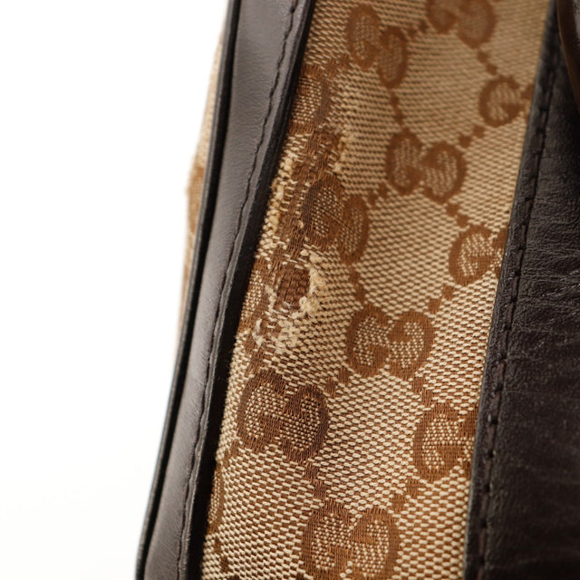 Détail face latérale canvas frotté Gucci Boston Joy Web occasion — AMANA Vintage