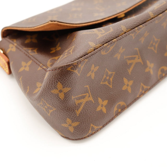 Détail coin bas Louis Vuitton Looping MM frottements légers — AMANA Vintage