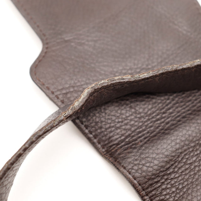 Détail intérieur Hobo Gucci déchirure doublure et taches visibles — AMANA Vintage