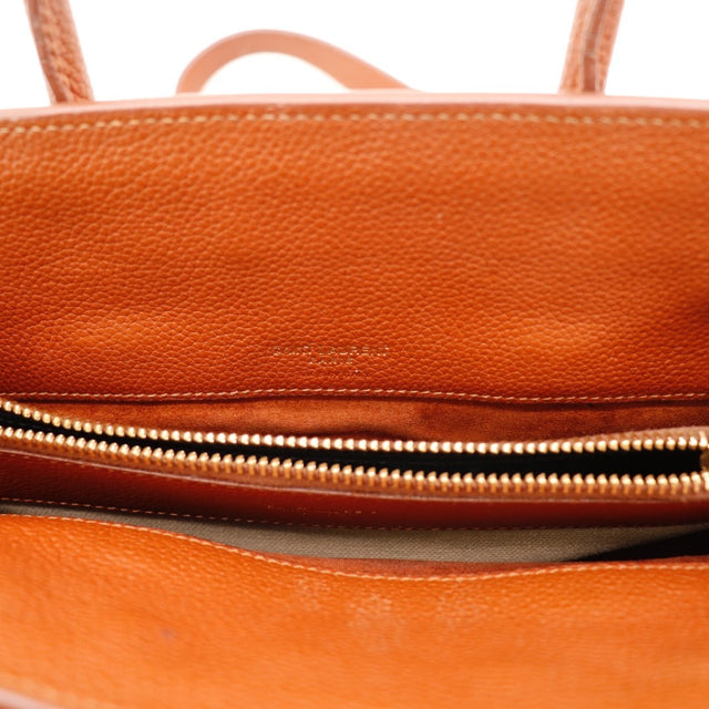 Vue du fond Saint Laurent Baby Sac de Jour Souple cuir grainé cognac occasion authentique — AMANA Vintage