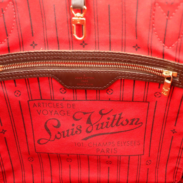 Detail coin inferieur Louis Vuitton Neverfull MM Damier Ebene — AMANA Vintage