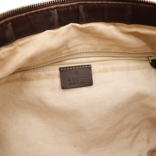 Intérieur Gucci Sukey doublure ivoire patch cuir Made in Italy occasion authentique — AMANA Vintage