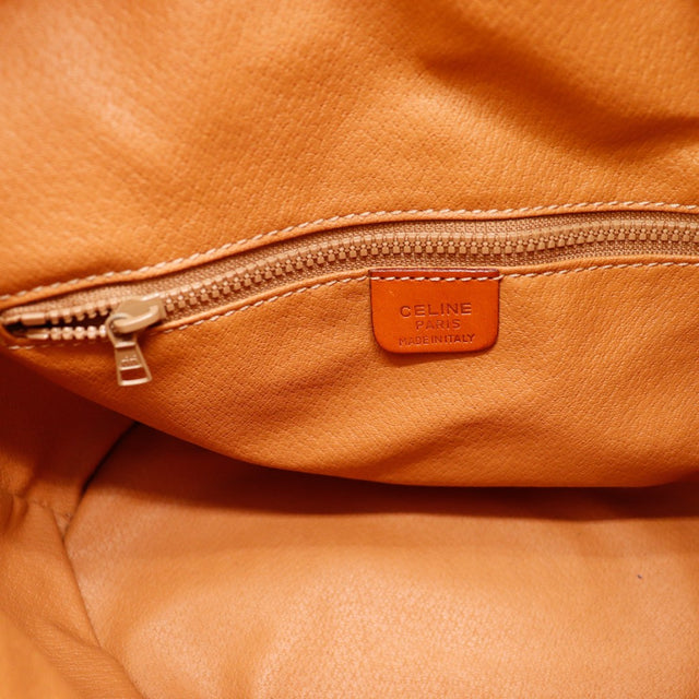 Intérieur sac seau Céline Macadam doublure cuir caramel propre avec zip — AMANA Vintage