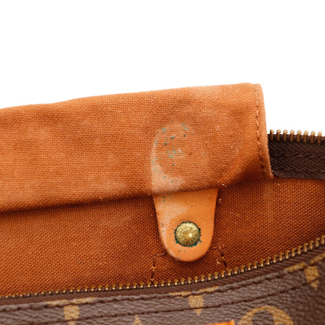 Détail intérieur Louis Vuitton Speedy 35 rivet vert-de-gris et tache doublure — AMANA Vintage