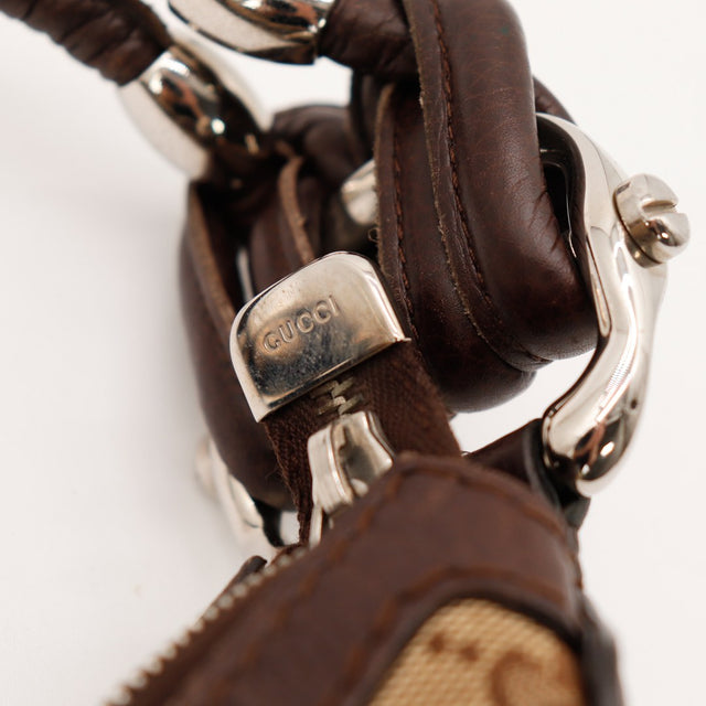 Détail anse cuir et argenterie Gucci Hobo Bamboo occasion authentique — AMANA Vintage