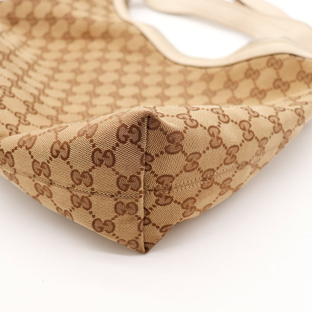 Détail coin et fond Gucci Hobo Horsebit occasion authentique — AMANA Vintage