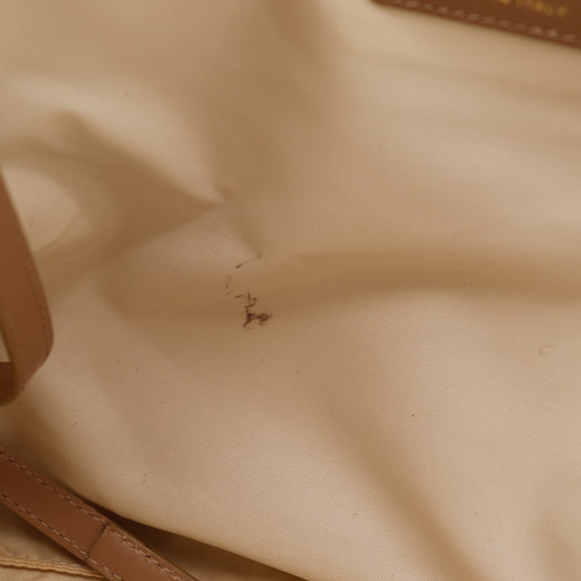Détail tache intérieure doublure Chanel New Travel Line tote — AMANA Vintage