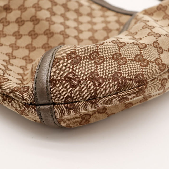 Intérieur doublure toile et étiquette Gucci Hobo Bamboo occasion authentique — AMANA Vintage