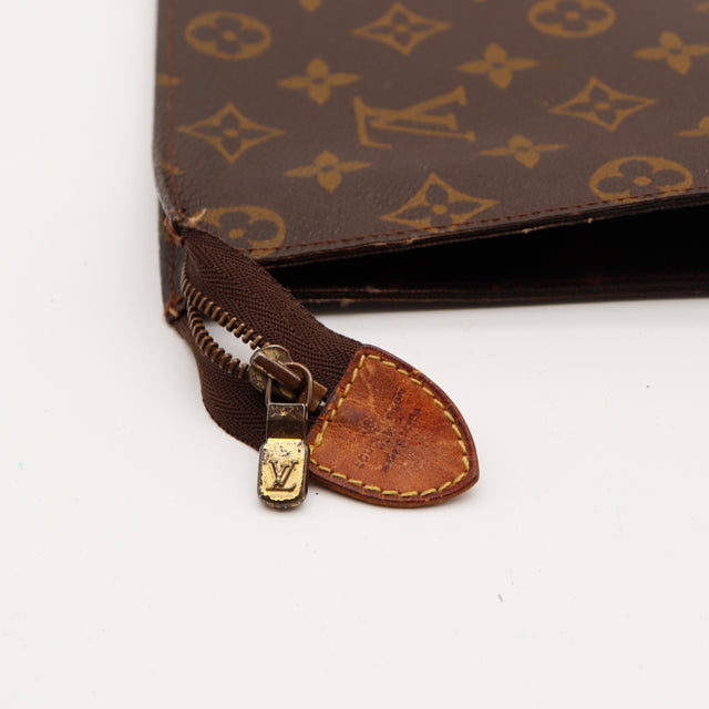 La Pochette Toilette 26 Louis Vuitton