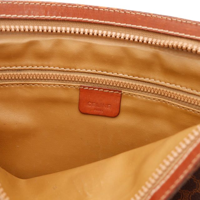 La Pochette Céline Macadam