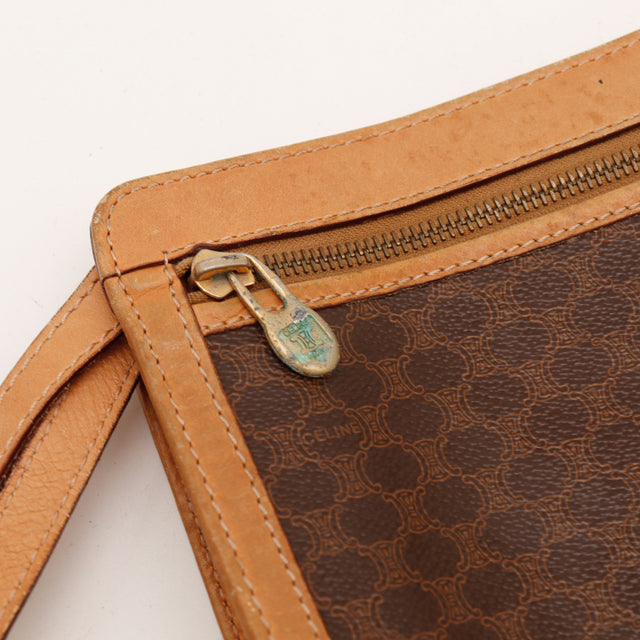 La Pochette Céline Macadam Dragonne