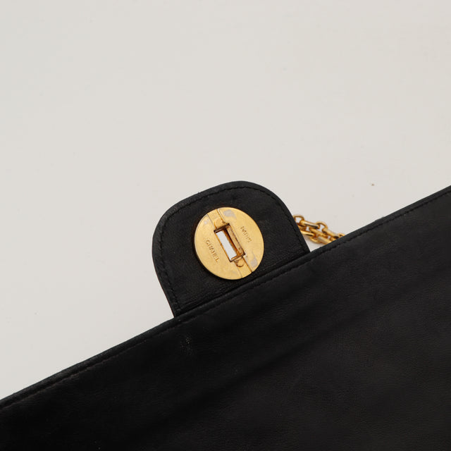 Le Timeless Classique Double Flap Chanel