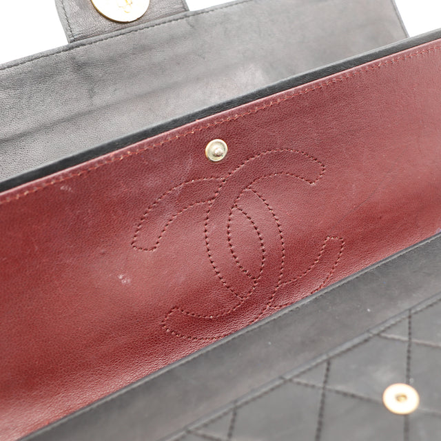 Le Timeless Classique Double Flap Chanel