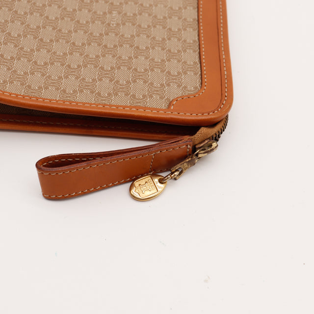 La Pochette Céline Macadam