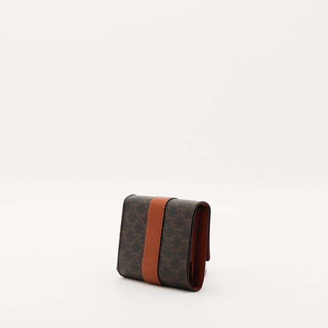 Portefeuille Céline Macadam vue de trois quarts dos cuir cognac — AMANA Vintage