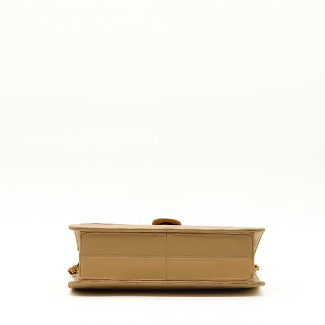 Le Timeless One Flap Chanel