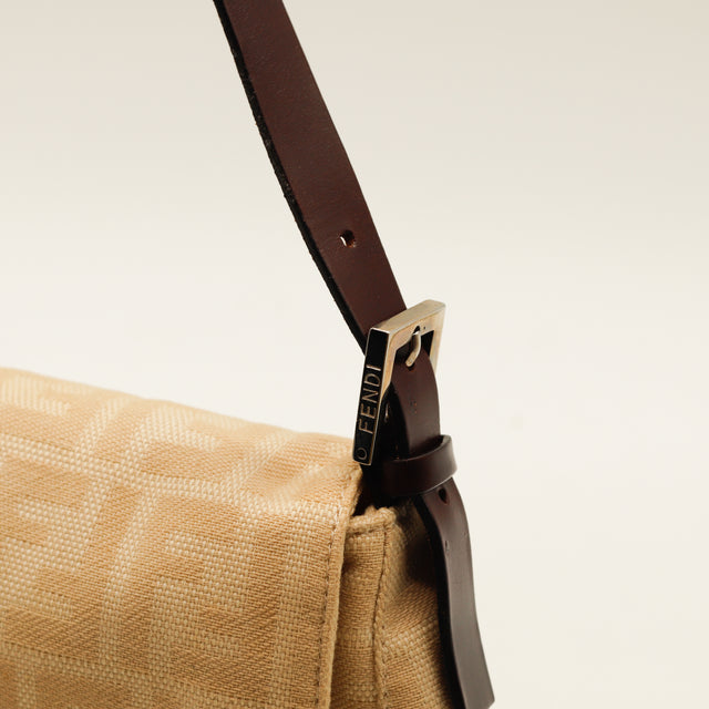 La Baguette Mamma Fendi