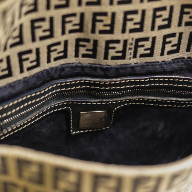 La Baguette Mamma Fendi