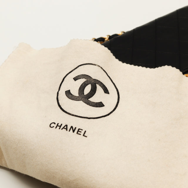 Le Timeless One Flap Chanel