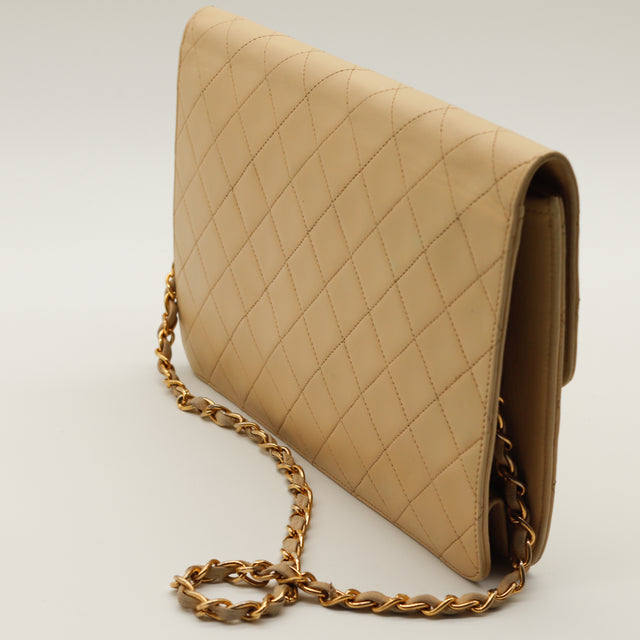Le Timeless One Flap Chanel