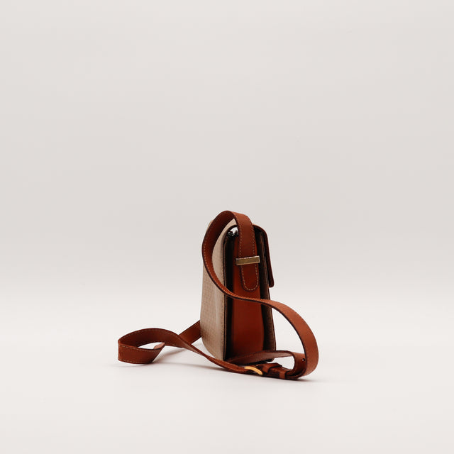 Le Triomphe Céline Macadam