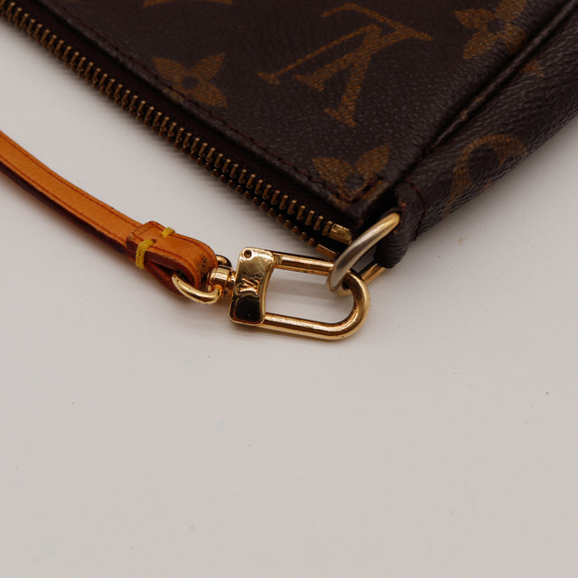 La Pochette Accessoires Louis Vuitton